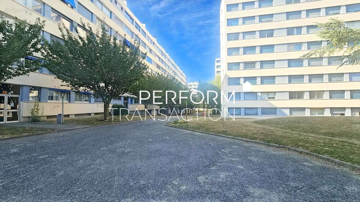 Appartement de 4 pièces / Résidence Percevalière à Seyssinet-Pariset - photo 1