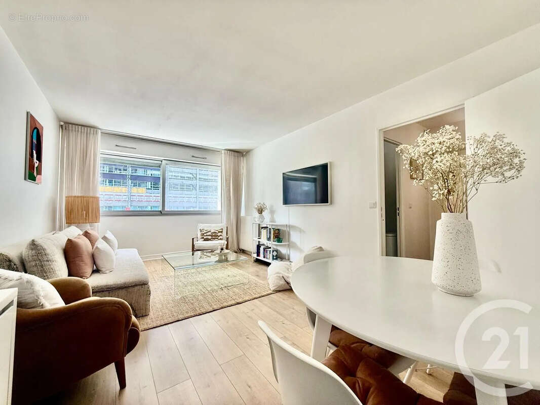 Appartement à CLICHY