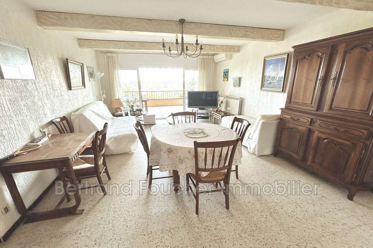 Appartement 81 m² à Cavalaire-Sur-Mer  - photo 8