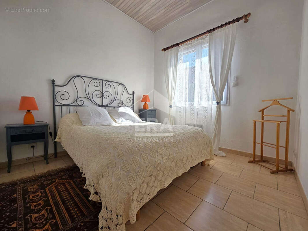 Maison à MONTCLAR