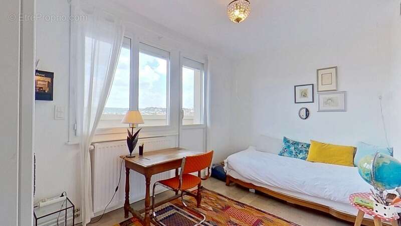 Appartement à vendre 4 pièces hyper centre de NANCY (54) - Visite virtuelle sur demande - photo 7