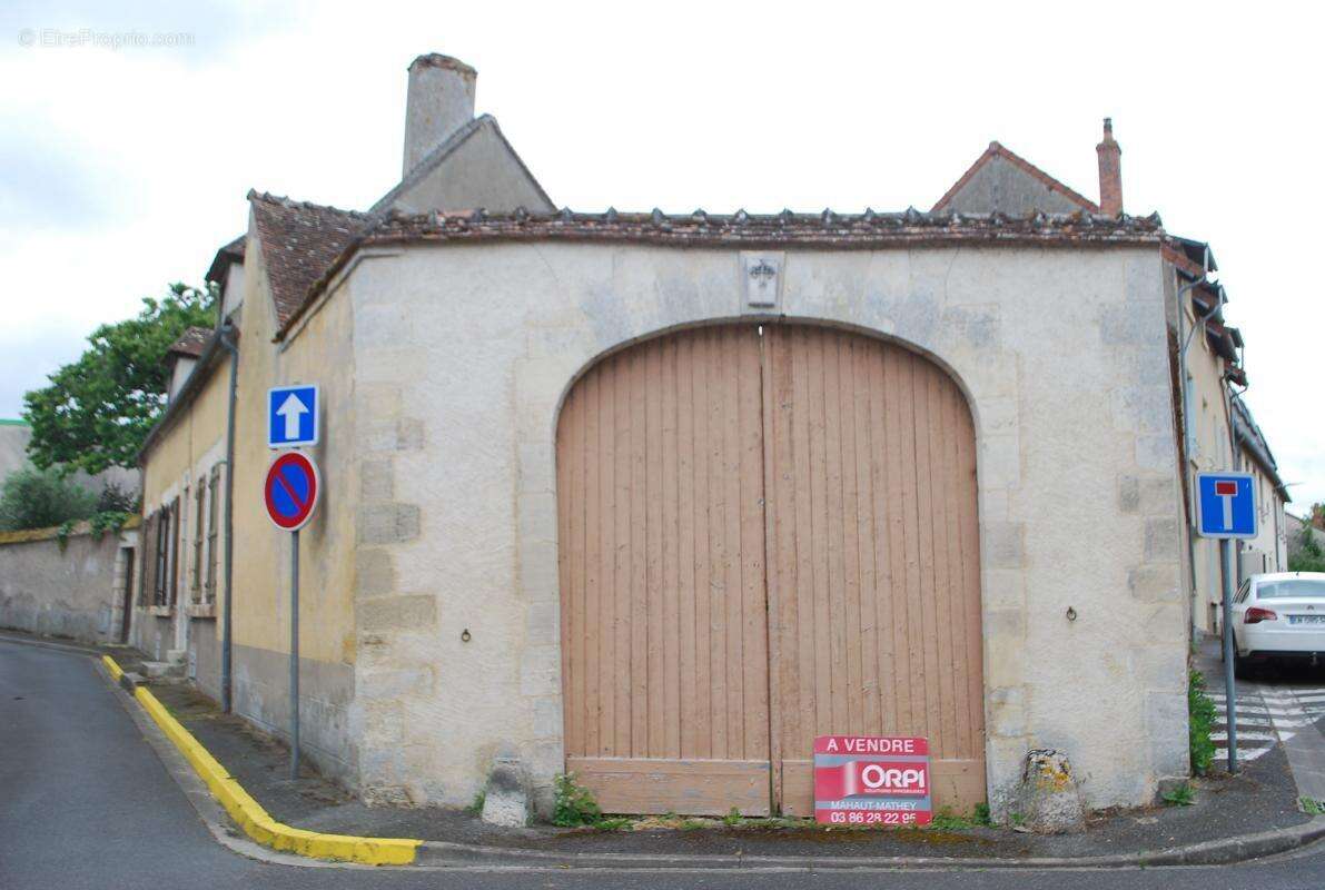 Maison à COSNE-COURS-SUR-LOIRE