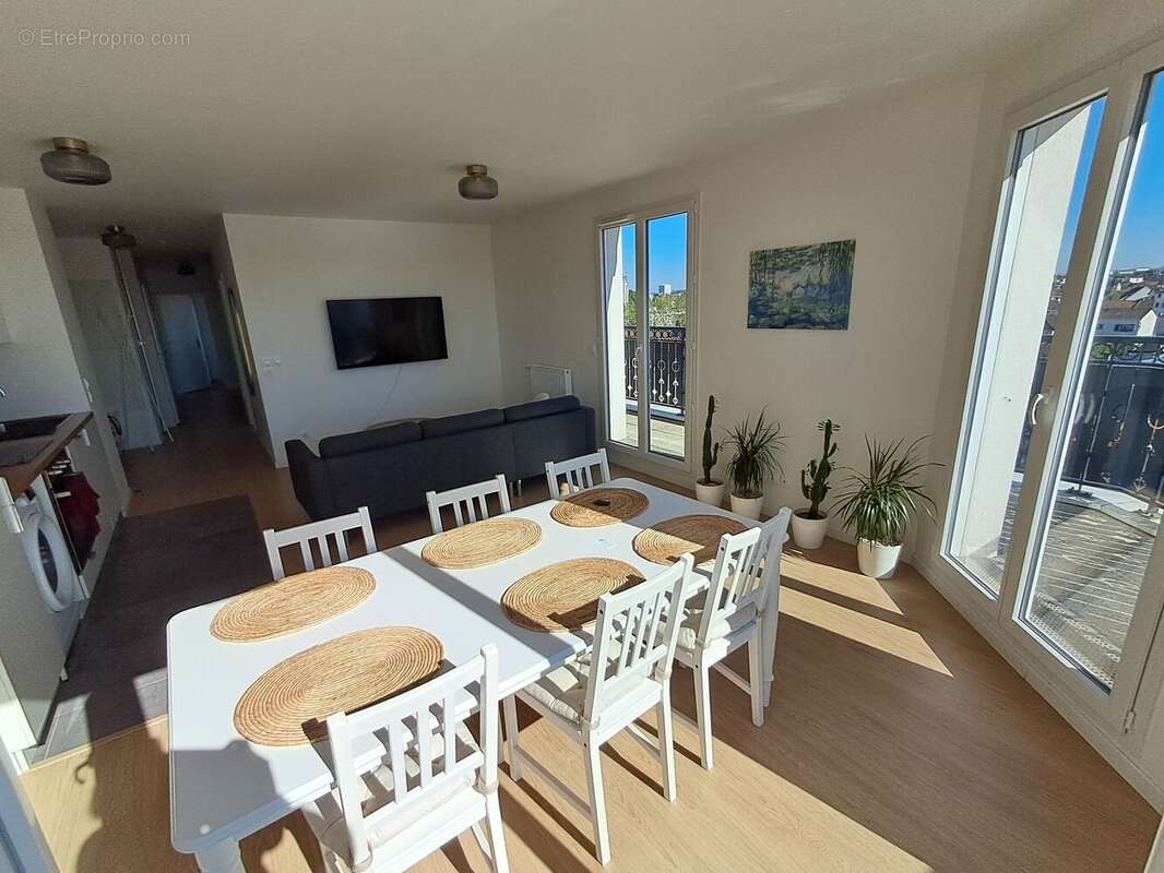 Photo 5 - Appartement à LE BLANC-MESNIL