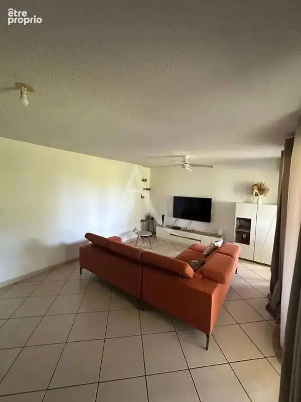 Appartement Fort De France 3 pièce(s) 67.14 m2 meublé - état locatif - ravalement fait !!!!!! - photo 2