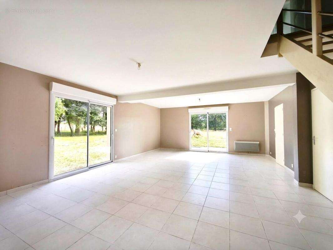 Maison 124 m² à Cournon  - photo 4
