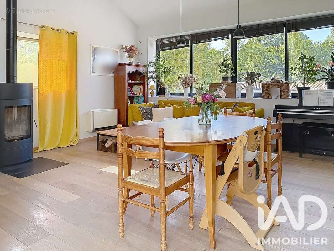 Maison 130 m² à Sciecq  - photo 7
