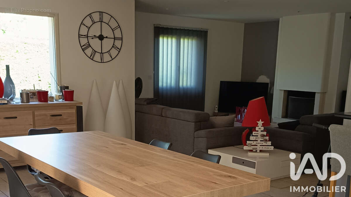 Photo 2 - Maison à VILLEREST
