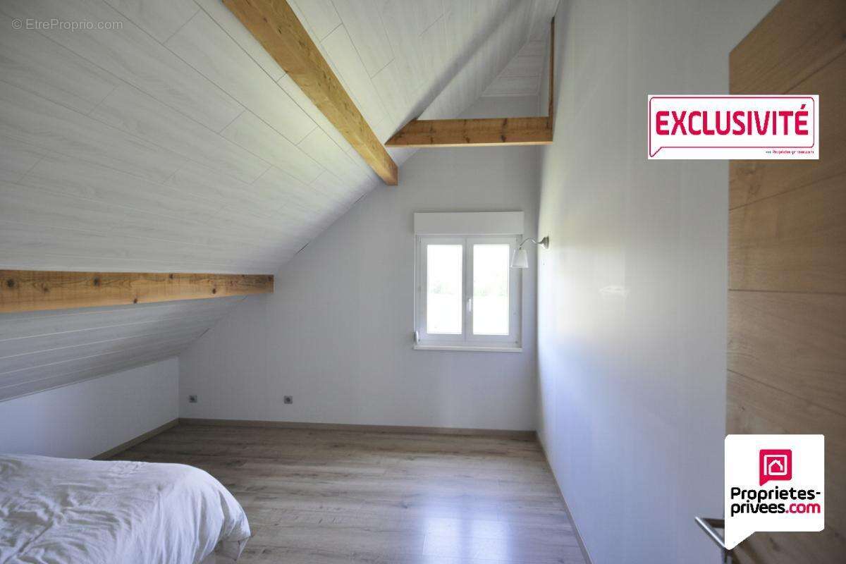 Montécheroux  Maison de charme 6 pièces  3 Chambres SH 149.6 m²  Terrain 6740 m² - photo 8