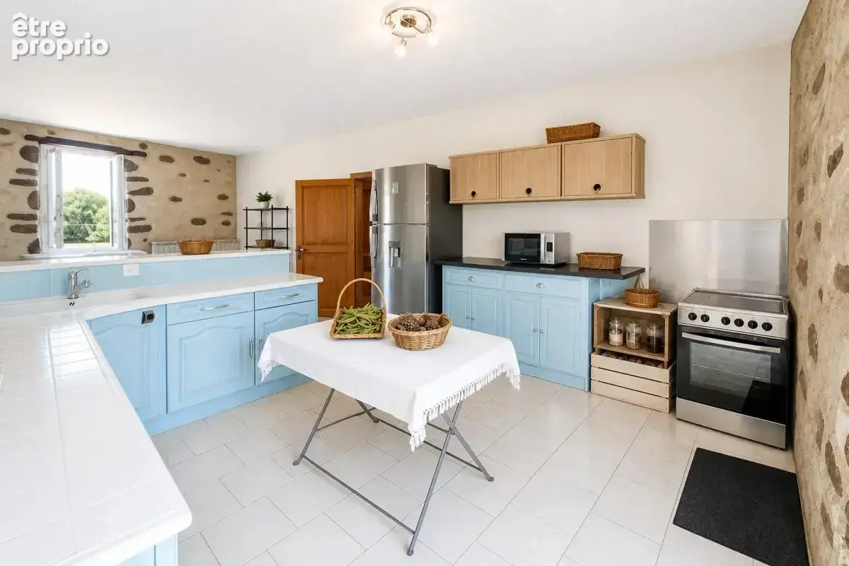 Maison avec dépendance sur 6000m2 de terrain - photo 6