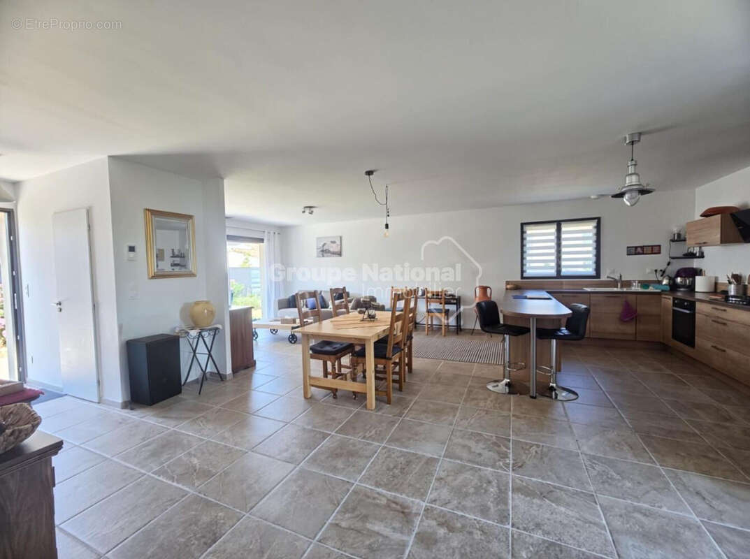 Maison à COMPS