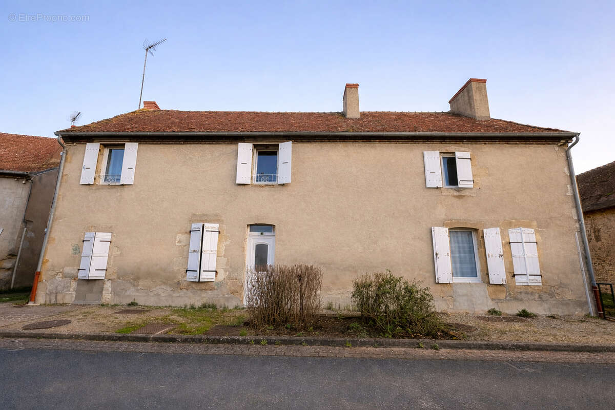 Maison à BRESNAY