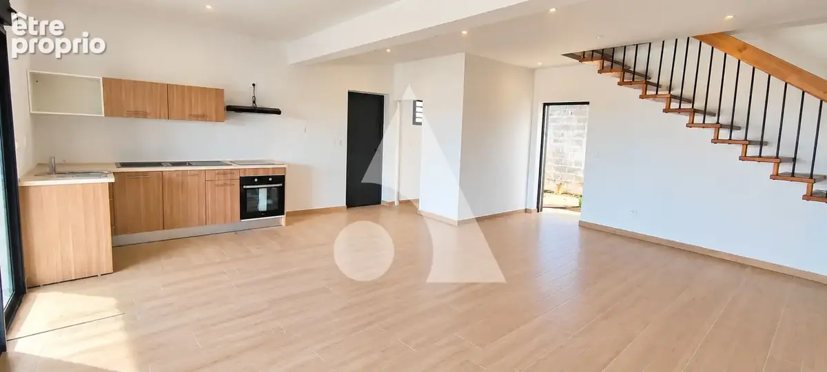 Villa F4 neuve et moderne, beaux volumes, environnement calme - photo 6