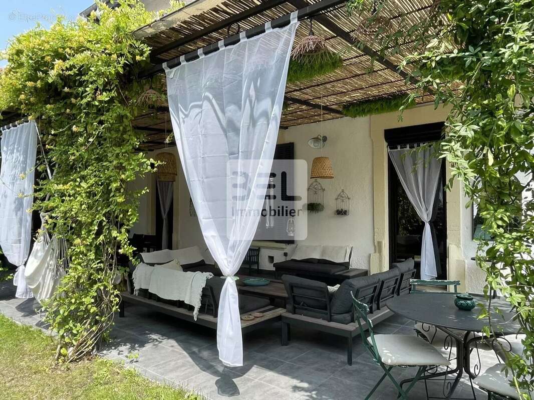 Maison à BAGNOLS-SUR-CEZE