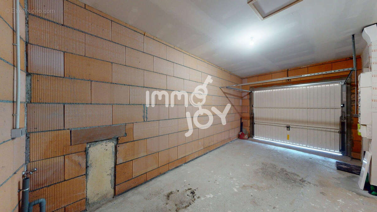 Villa 4 chambres 2017- 105 m2 habitable Terrain 445m2 - Suite parentale RDC - Garage - photo 18