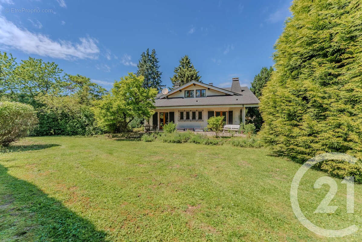 Maison 196 m² à Saint-Paul-En-Chablais  - photo 28