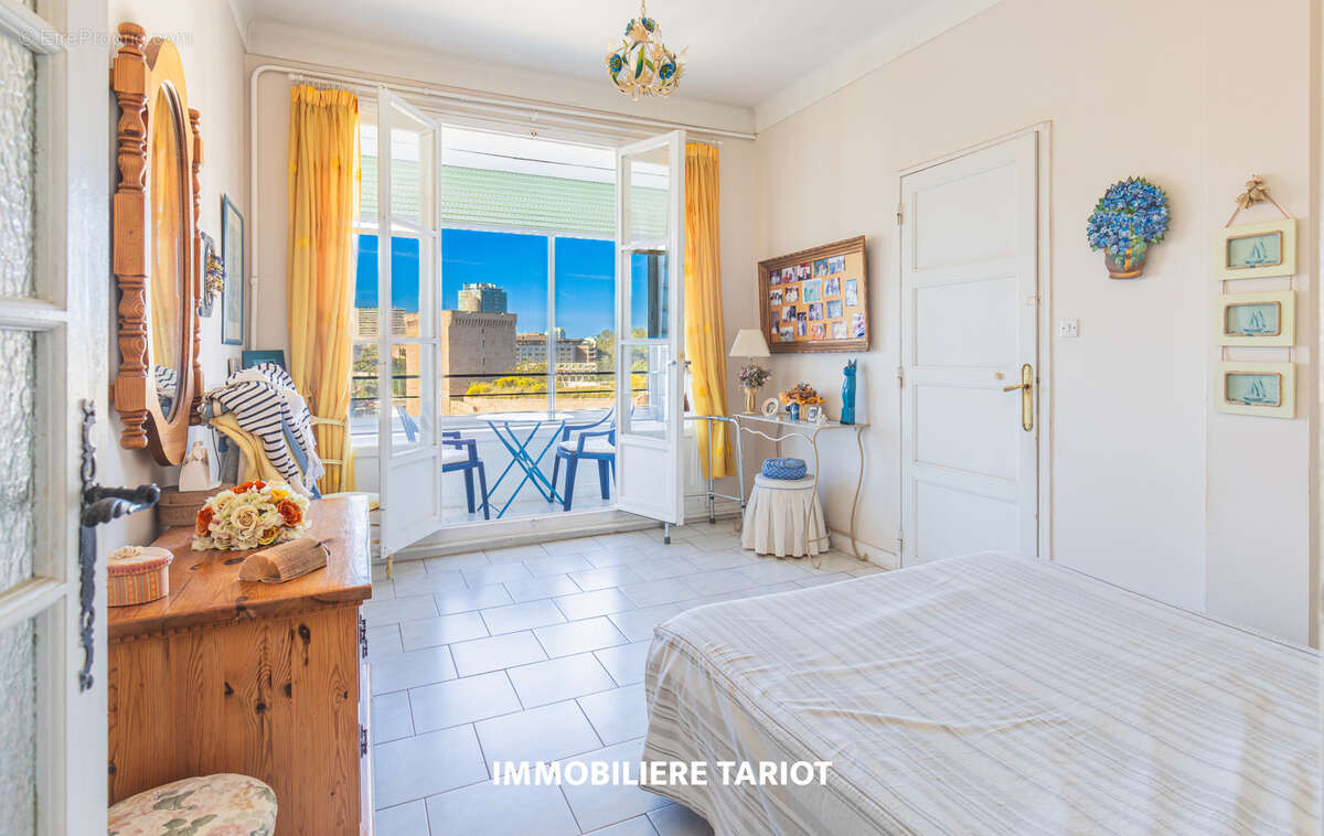 Appartement à MARSEILLE-2E