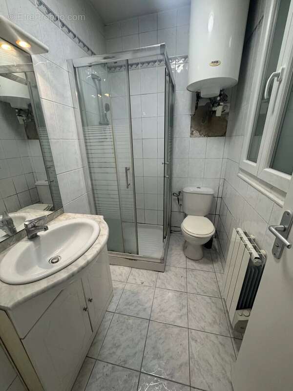 Appartement à PARIS-20E