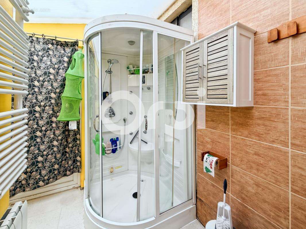 Maison à GROSPIERRES