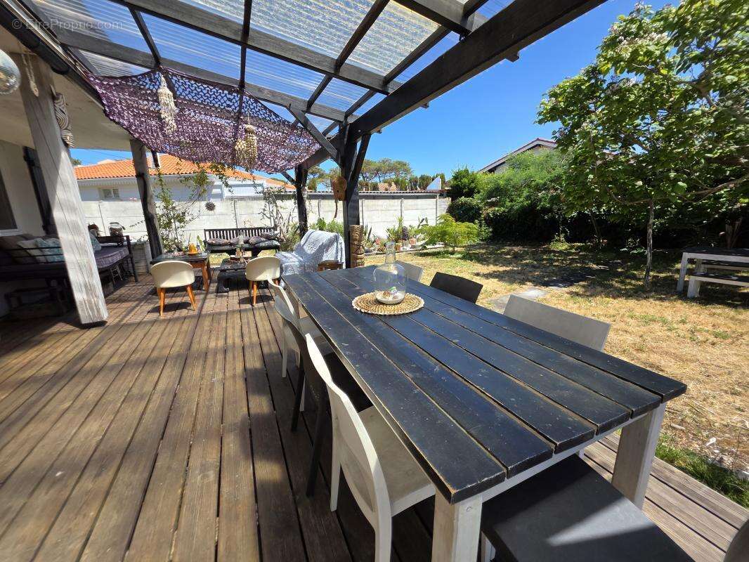 Maison 219 m² à Biscarrosse  - photo 4