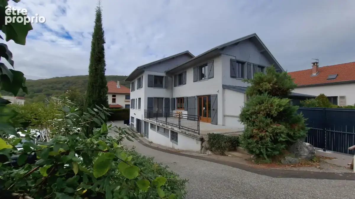 Appartement Aix Les Bains 3 pièces 62.92 m2 Rénové - photo 6