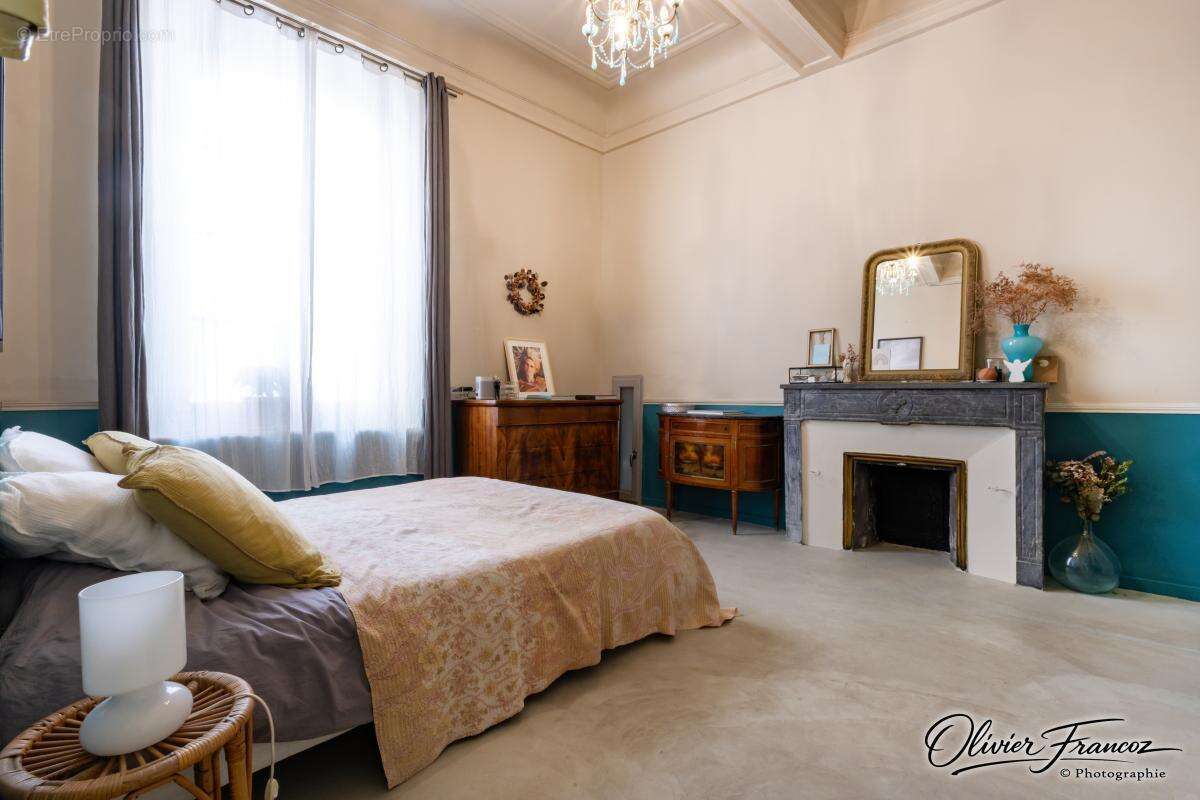 Maison 195 m² à La Ciotat  - photo 6