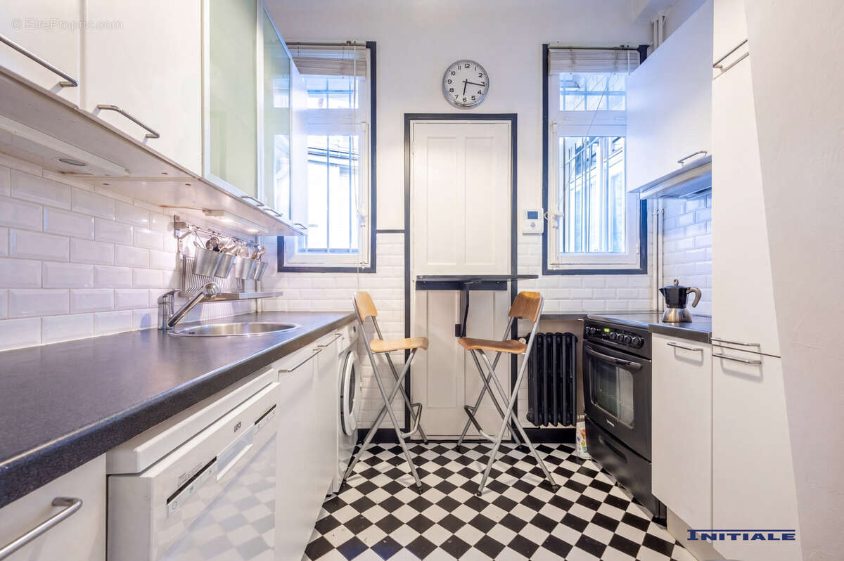 Appartement à PARIS-15E