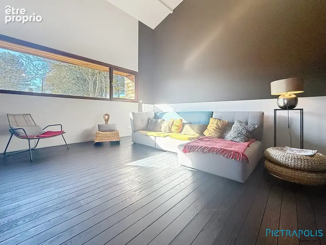 Maison 200 m² à Tarare  - photo 9