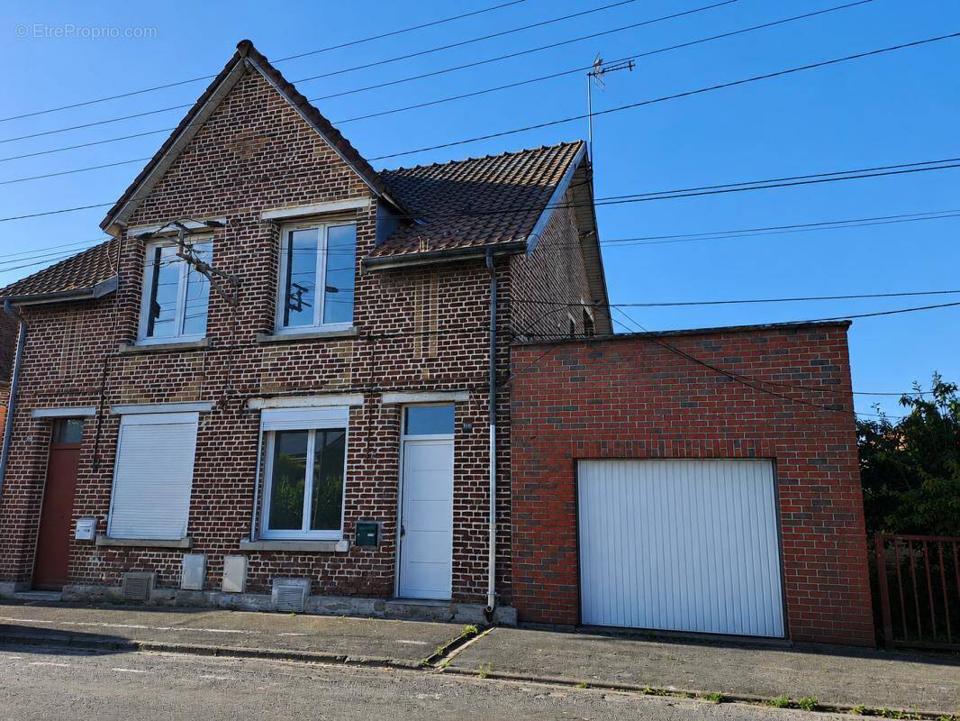 HARNES - Maison semi individuelle T3 de 83 m² - photo 1