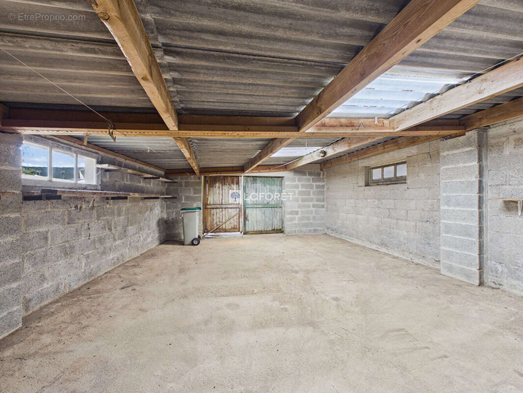 Maison LOCTUDY 14 Pièces 262 m² - photo 14