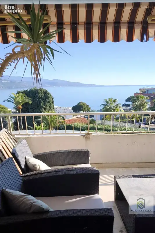 Roquebrune-Cap-Martin – Vaste 3 pièces de 92 m² avec terrasse, vue mer panoramique, résidence de standing avec piscine, à rénove - photo 15