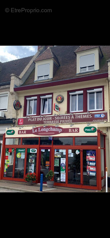 Commerce à YERVILLE