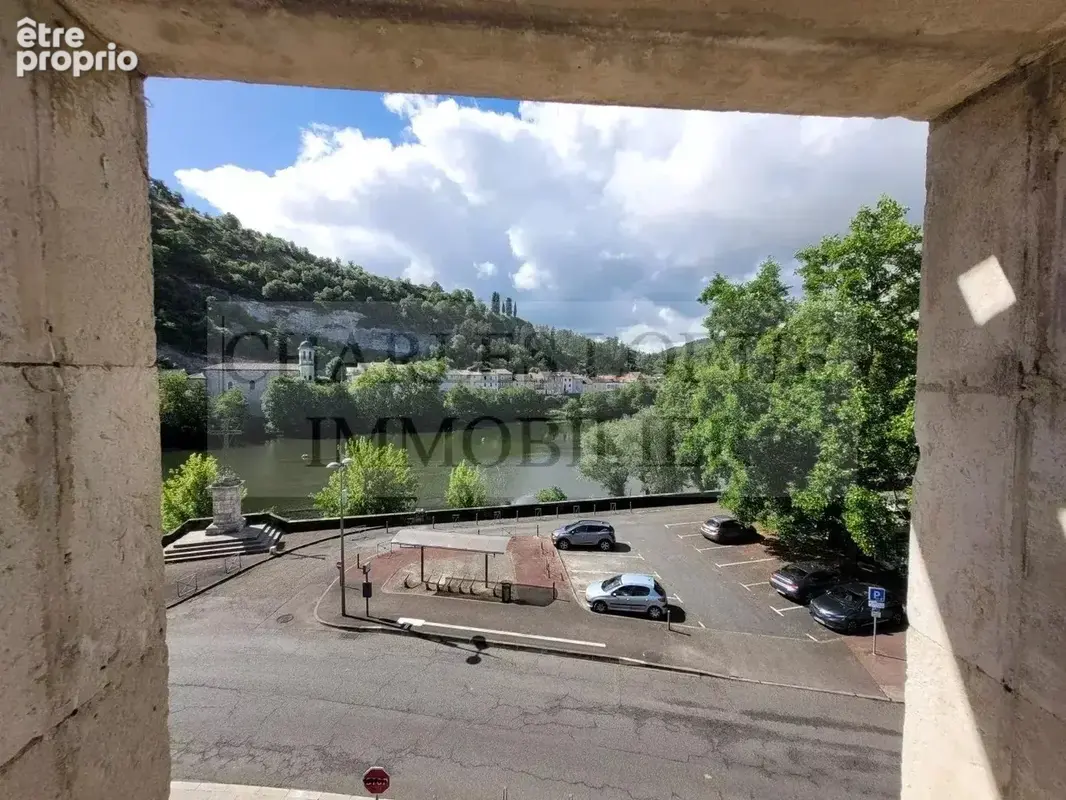 Maison de ville avec terrasse et vue sur le Lot - photo 10