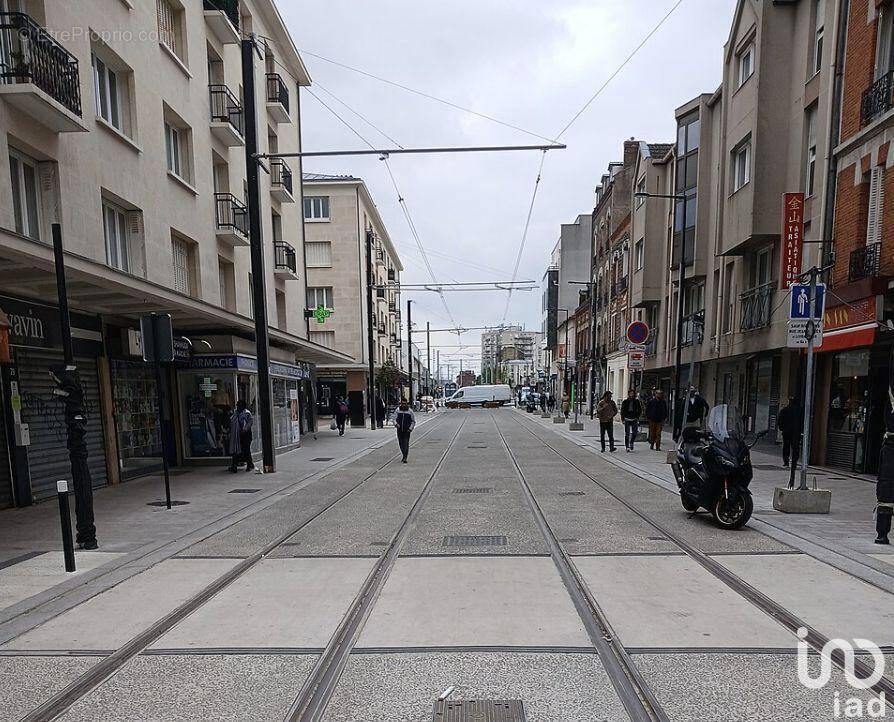 Photo 1 - Commerce à NOISY-LE-SEC