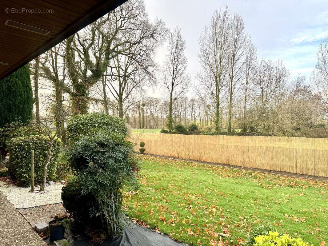 Maison à LINTOT-LES-BOIS