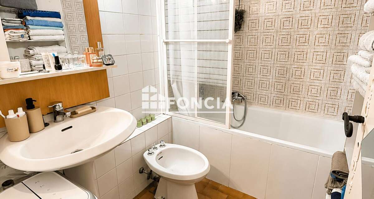 Appartement à VALLAURIS