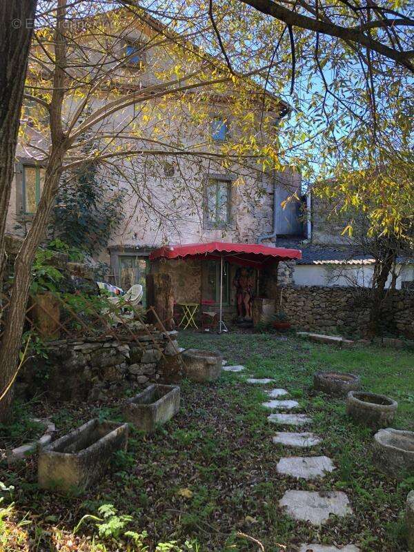 Maison à VILLARDEBELLE