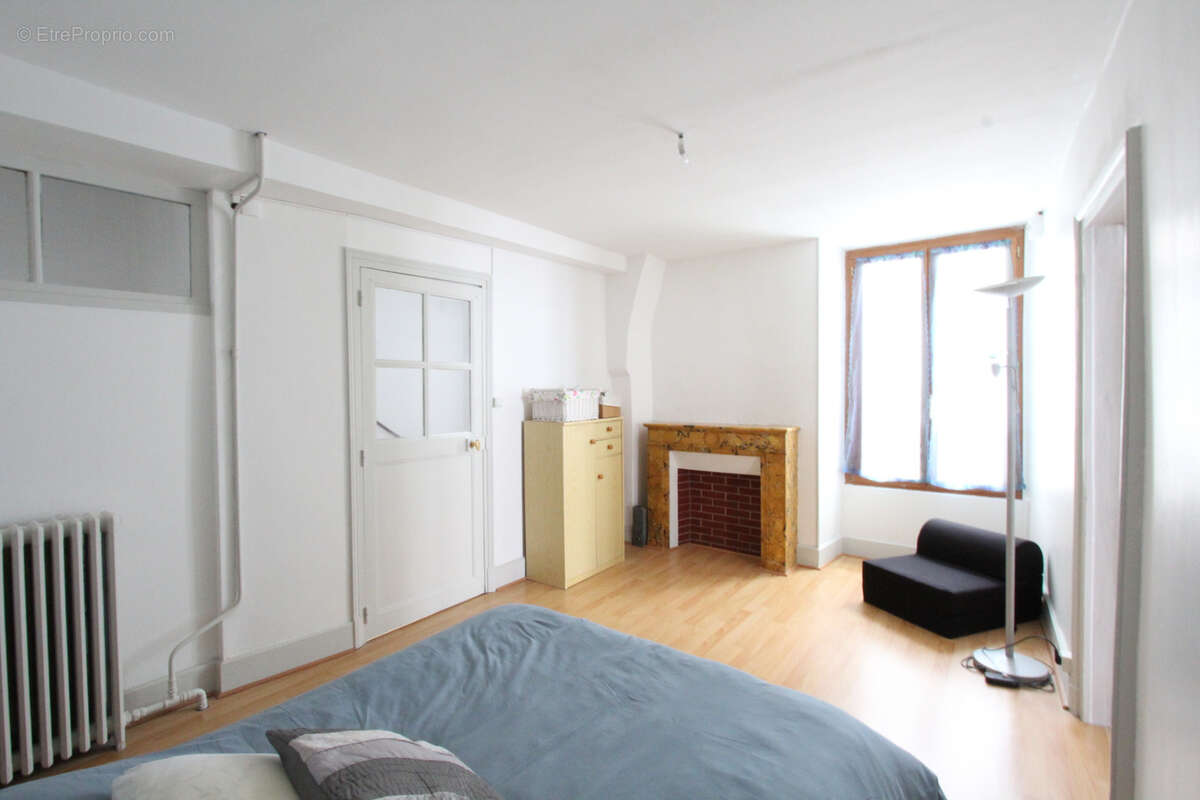 Maison à LA CHARITE-SUR-LOIRE