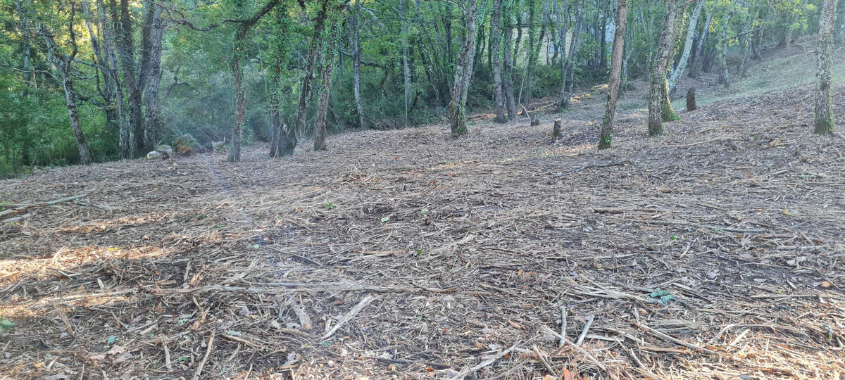 Terrain à UZES