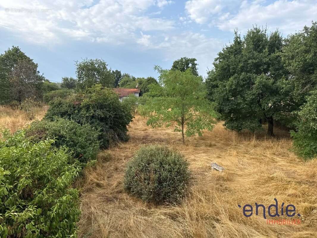 Maison 103 m² à Saint-Pourcain-Sur-Besbre  - photo 2