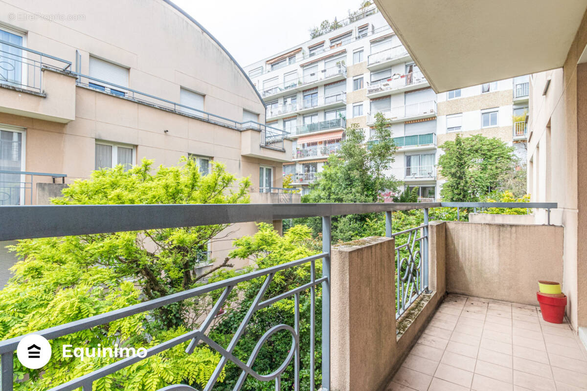 Appartement à PARIS-12E