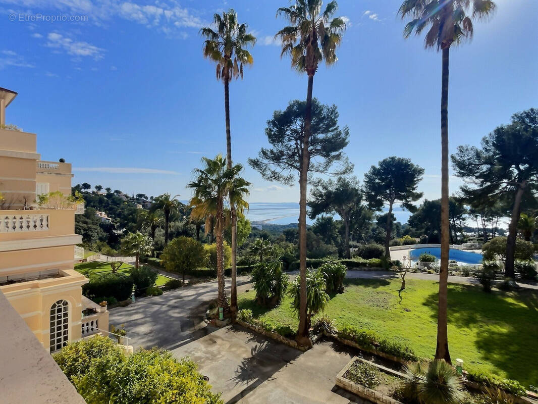 Appartement à HYERES