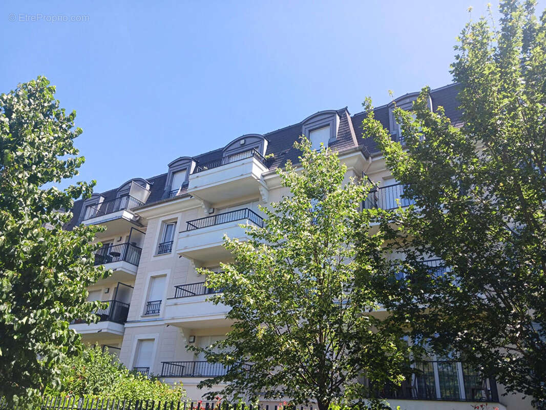 Appartement à LE PLESSIS-TREVISE