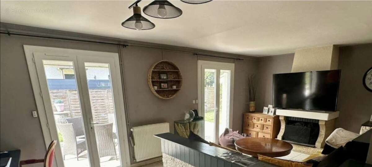 Maison à CAUX-ET-SAUZENS