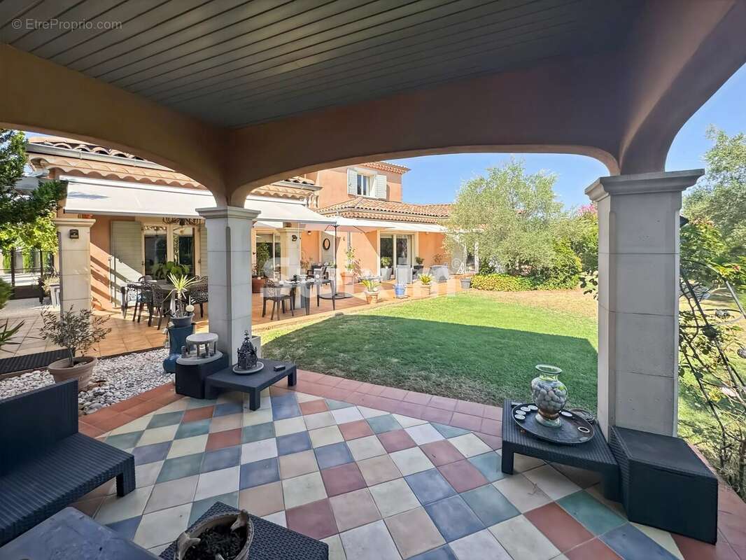 Villa d'exception de 205 m² dans le golf de la Valdaine - photo 24
