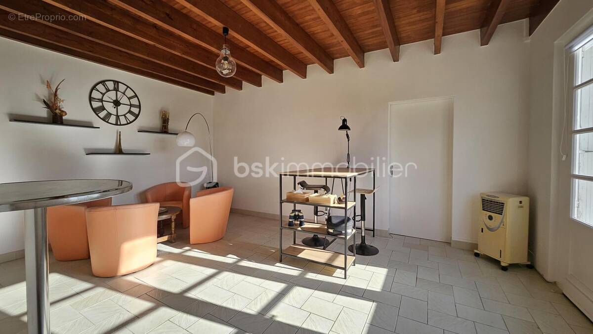 Maison à LAGORCE