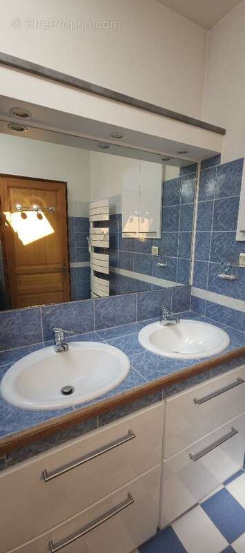 Maison à TOURRETTE-LEVENS