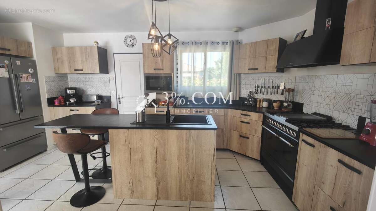 Maison à SAINT-PIERRE-DU-MONT