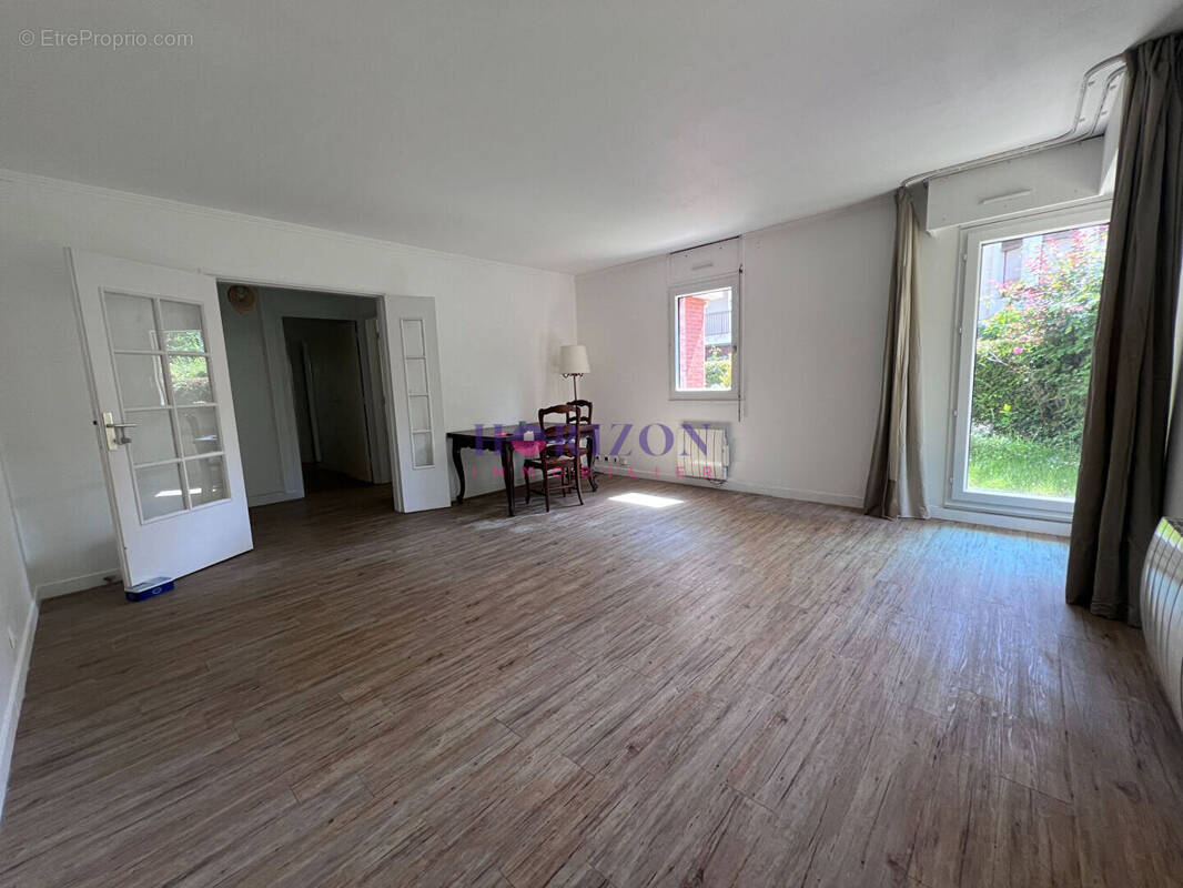 Appartement à COYE-LA-FORET