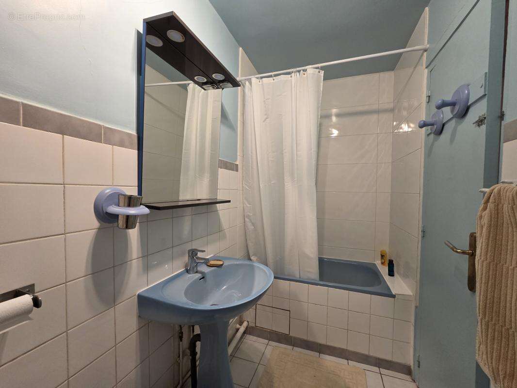 Appartement à PARIS-11E