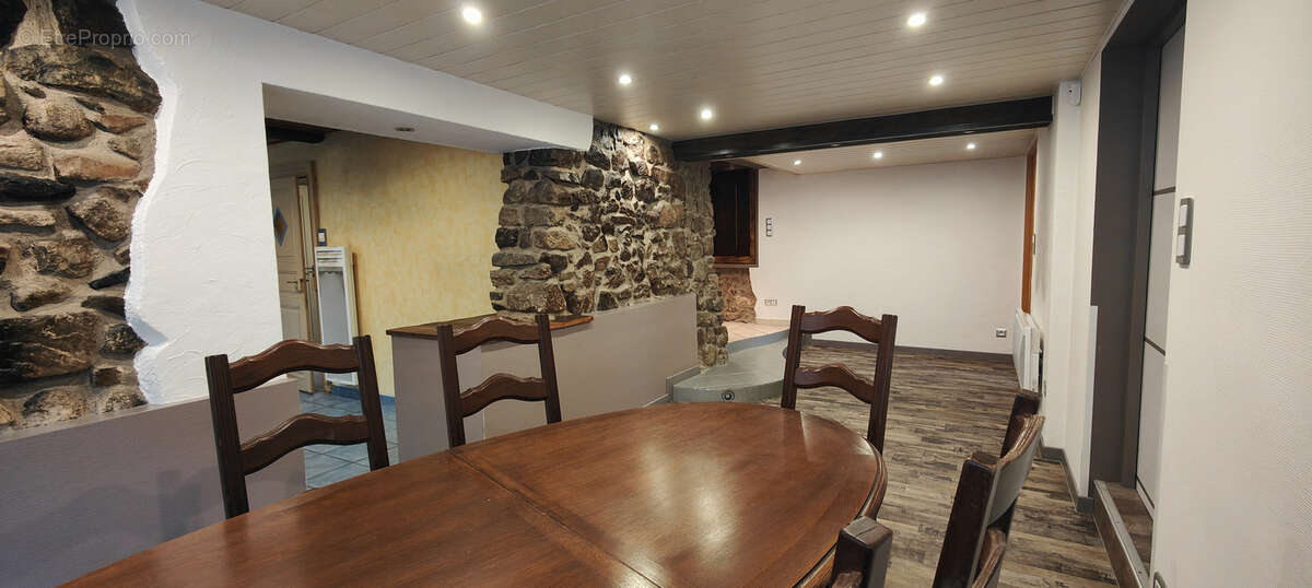 Maison à NEUVILLER-LA-ROCHE